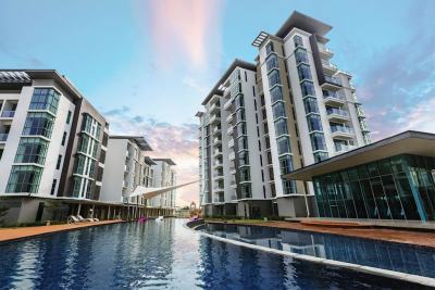 THE PARK RESIDENCE photo 2